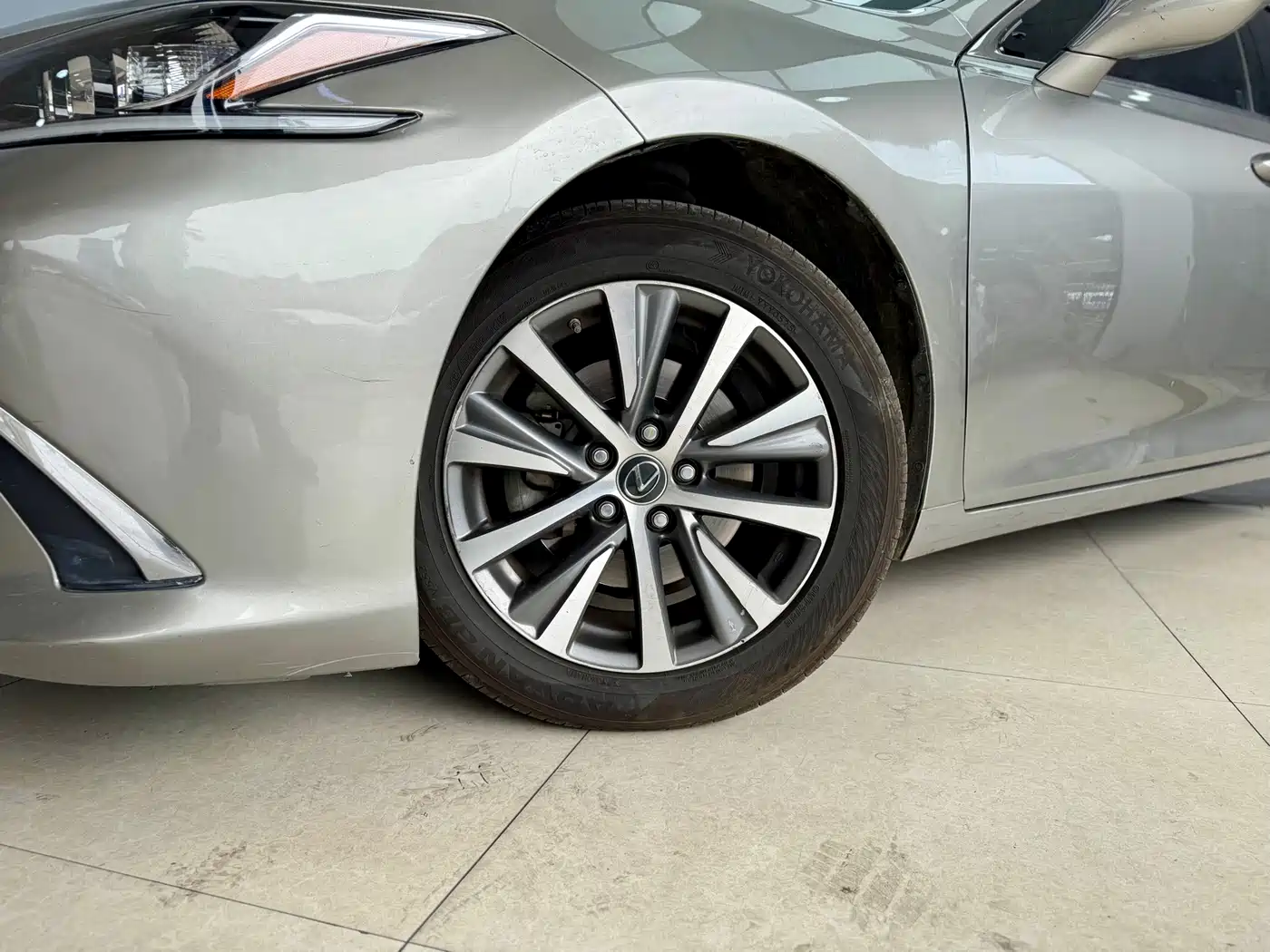 Lexus ES 2020 Model 300h Excellence Edition фото 23