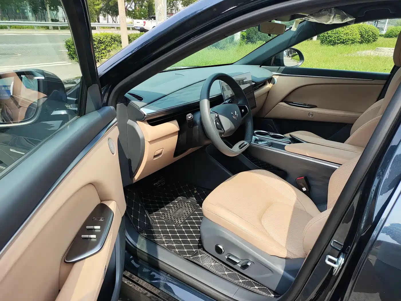 ARCFOX EXTREME FOX POLAR FOX ALPHA T5