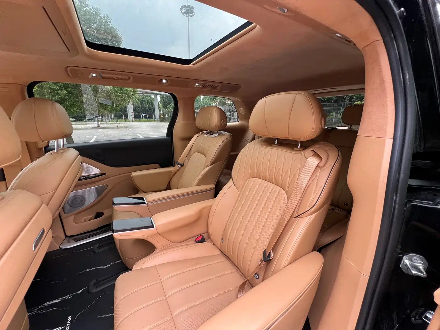 Voyah Auto Voyah Dreamer 2025 PHEV AWD Flagship Qian Kun Edition фото 5
