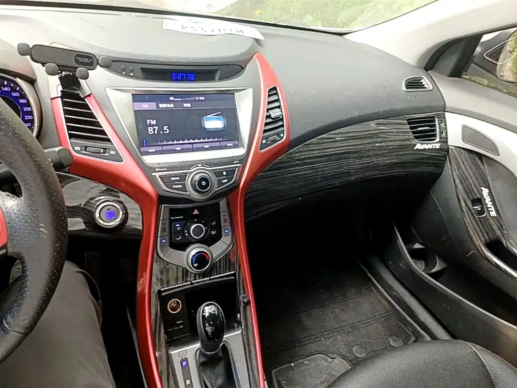 Hyundai Langdong 2016 1.6L Automatic Premium Edition фото 13