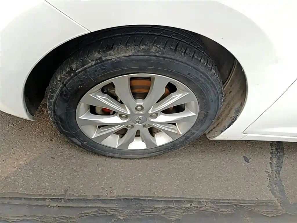 Hyundai Langdong 2016 1.6L Automatic Premium Edition фото 23