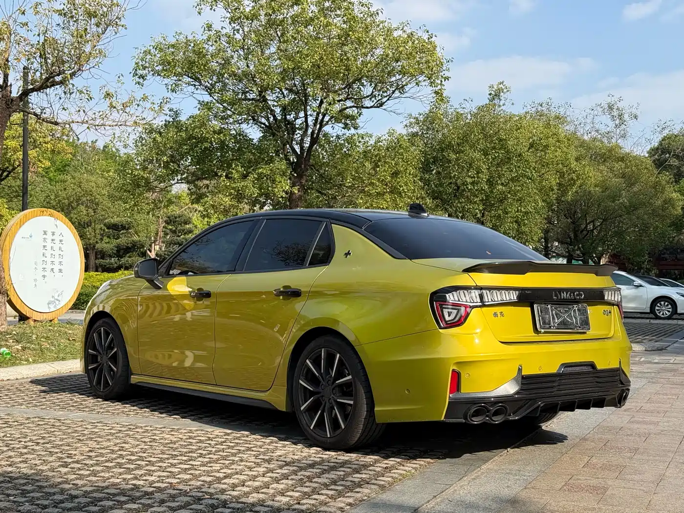 Lynk & Co 03 2022 03+ 2.0TD Auto Wind Rider Edition фото 12
