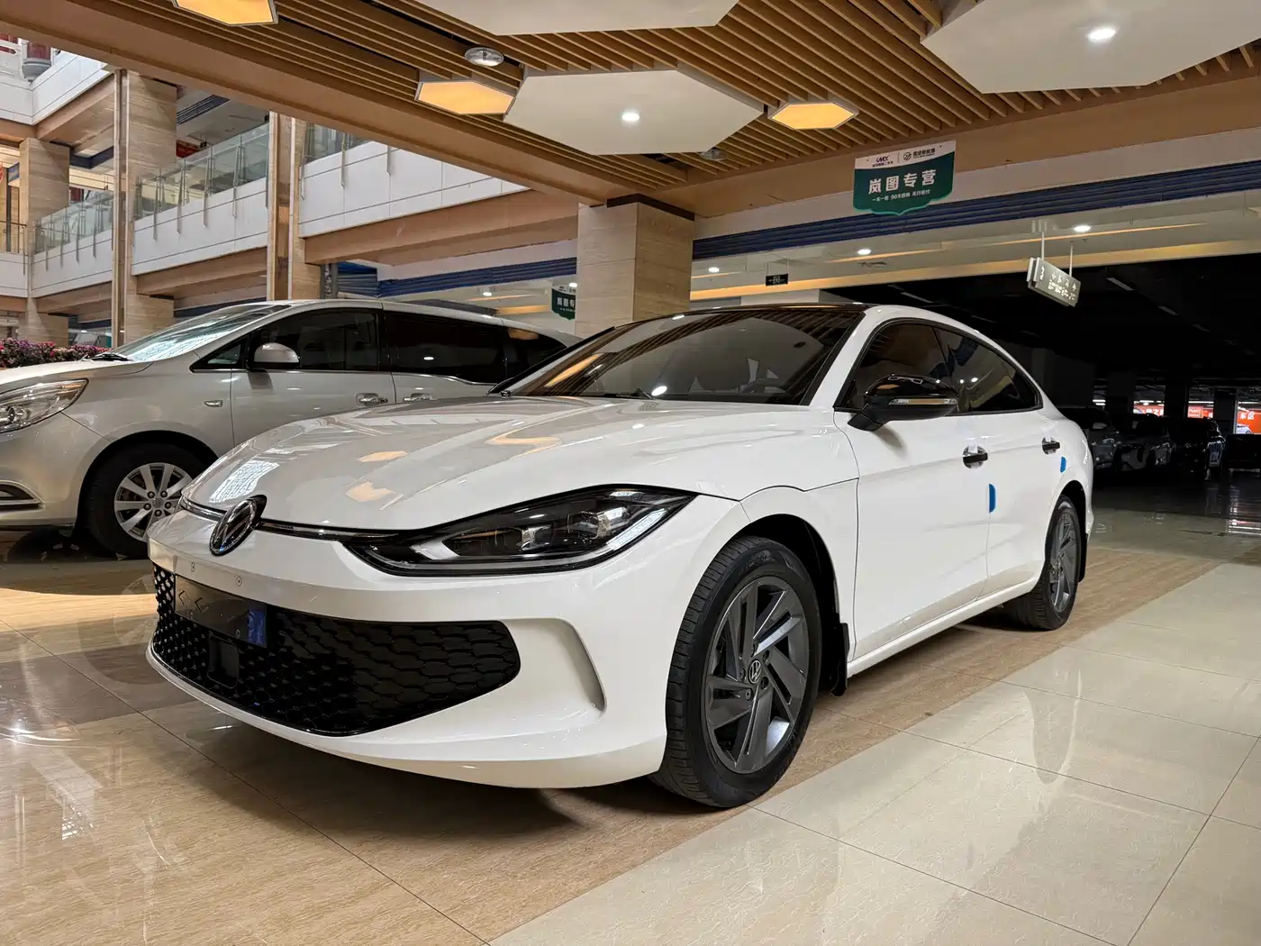 Volkswagen Lamando 2022 Lamando L 280TSI DSG Sporty Edition
