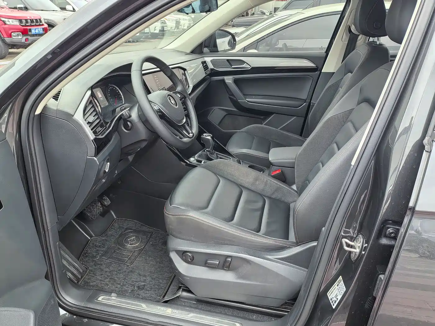 Volkswagen Tayron 2020 330TSI 2WD Luxury Smart Edition Pro фото 4