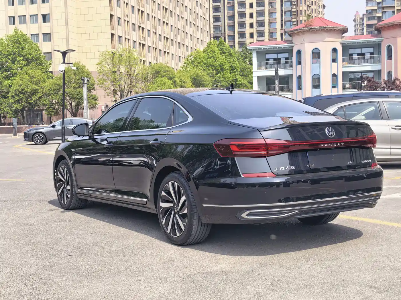 Volkswagen Passat 2023 Facelift 330TSI Elite Edition фото 8