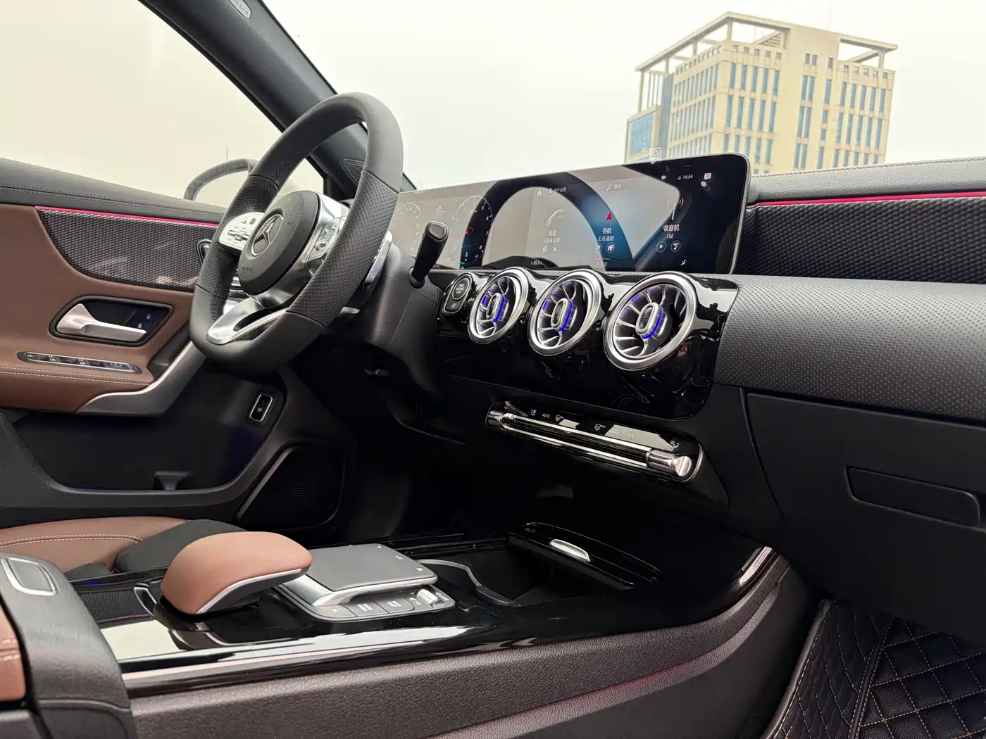 Mercedes-Benz A-Class 2020 Facelift A 200 L Sport Sedan Fashion фото 15