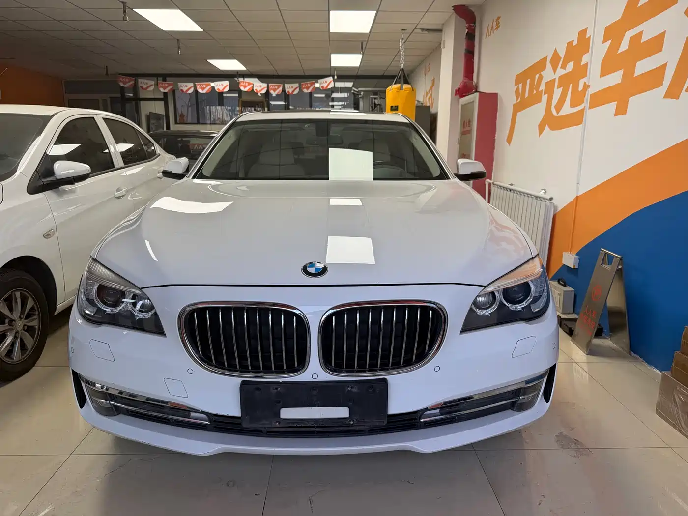 BMW 7 Series 2013 Model 740Li Leading фото 3