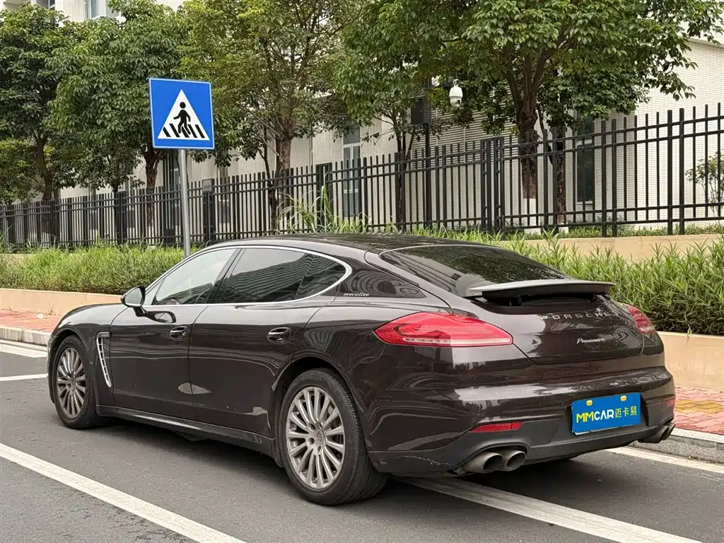 Porsche Panamera 2014 Panamera Executive 3.0T фото 3