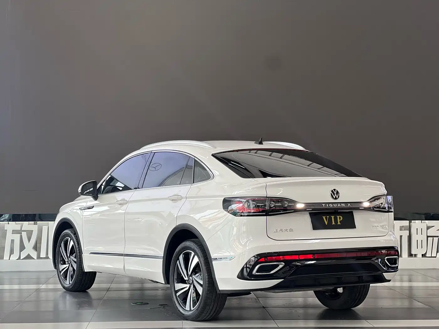 Volkswagen Tiguan X 2021 330TSI 2WD Premium Edition фото 23