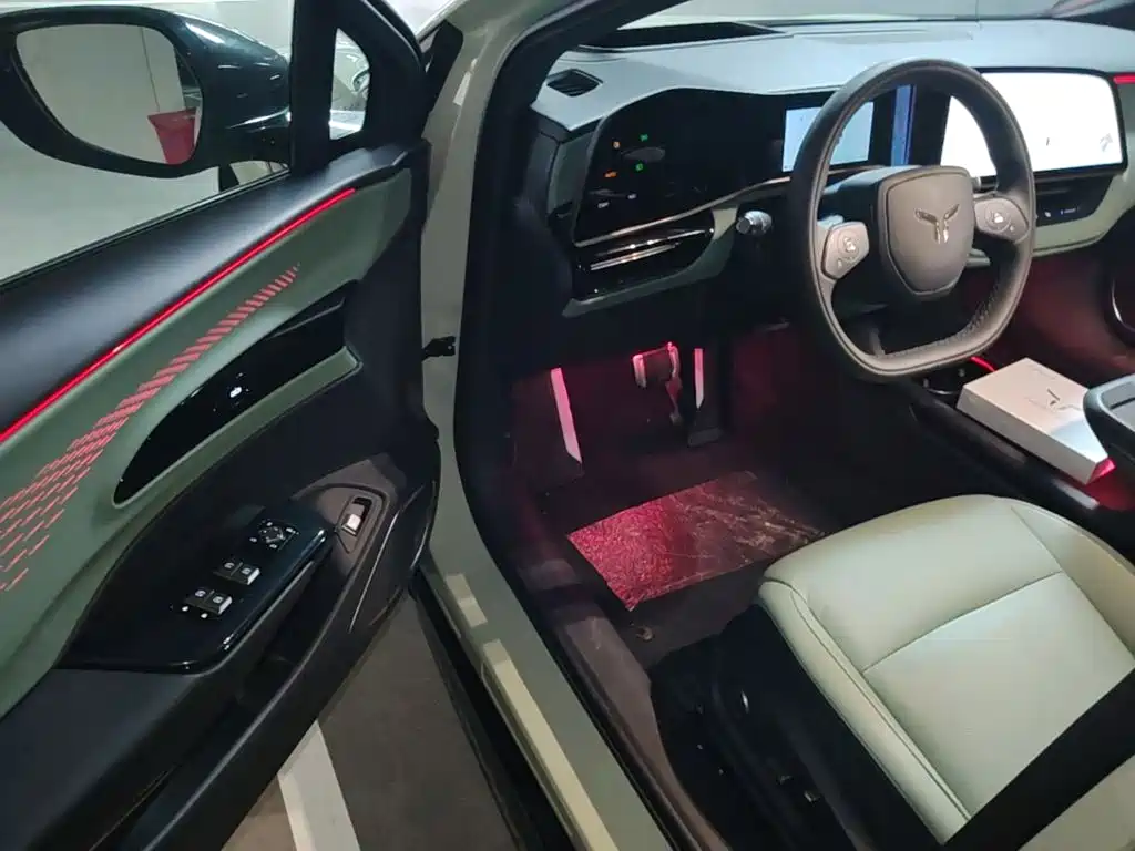 Hongqi EH7 2026 2025 690 Smart Selection Edition