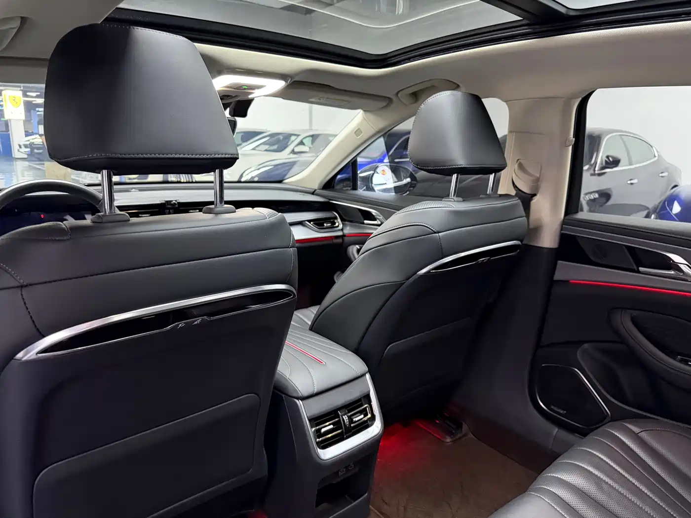 Hongqi H5 2023 2.0T Auto Smart Connect Flag Comfort фото 8