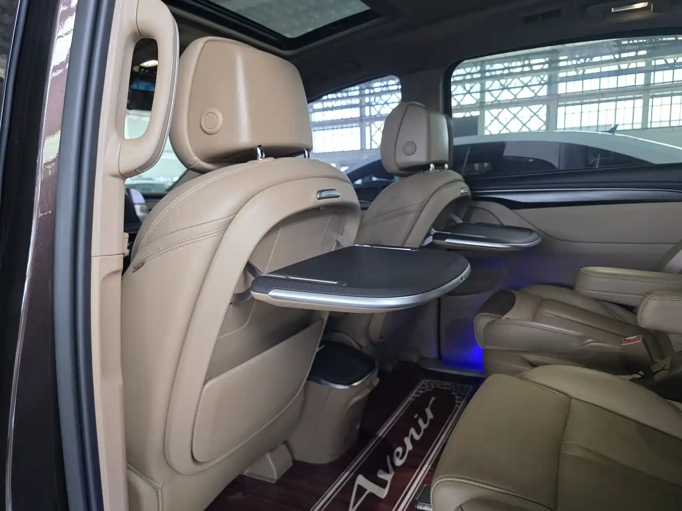 Buick GL8 2021 ES Landlord 653T Premium фото 9