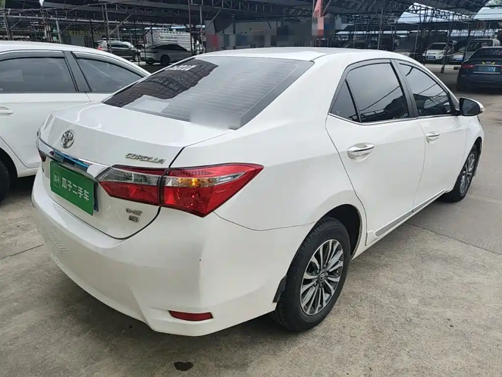 Toyota Corolla 2017 Facelift 1.2T S-CVT GL-i фото 7