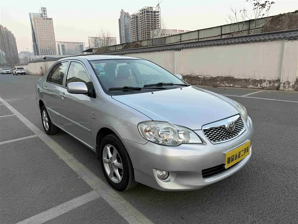 Toyota Corolla 2011 1.6L Automatic Luxury Edition фото 3