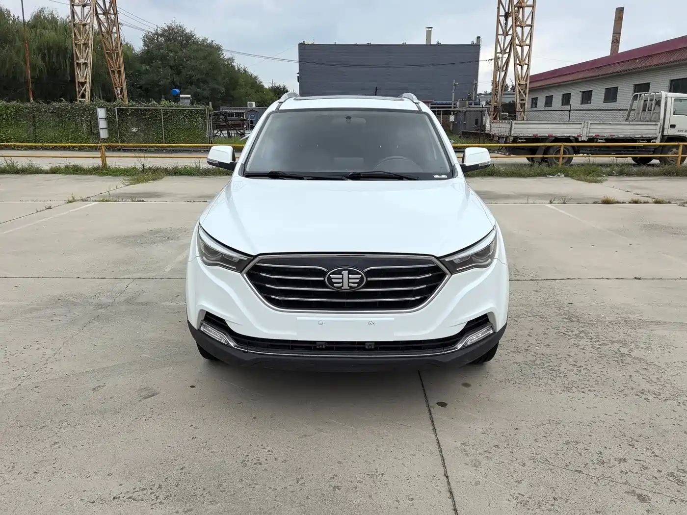 Besturn X40 2017 2017 1.6L Automatic Luxury
