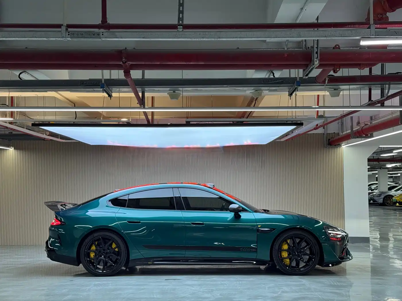 XIAOMI CAR XIAOMI SU7 ULTRA