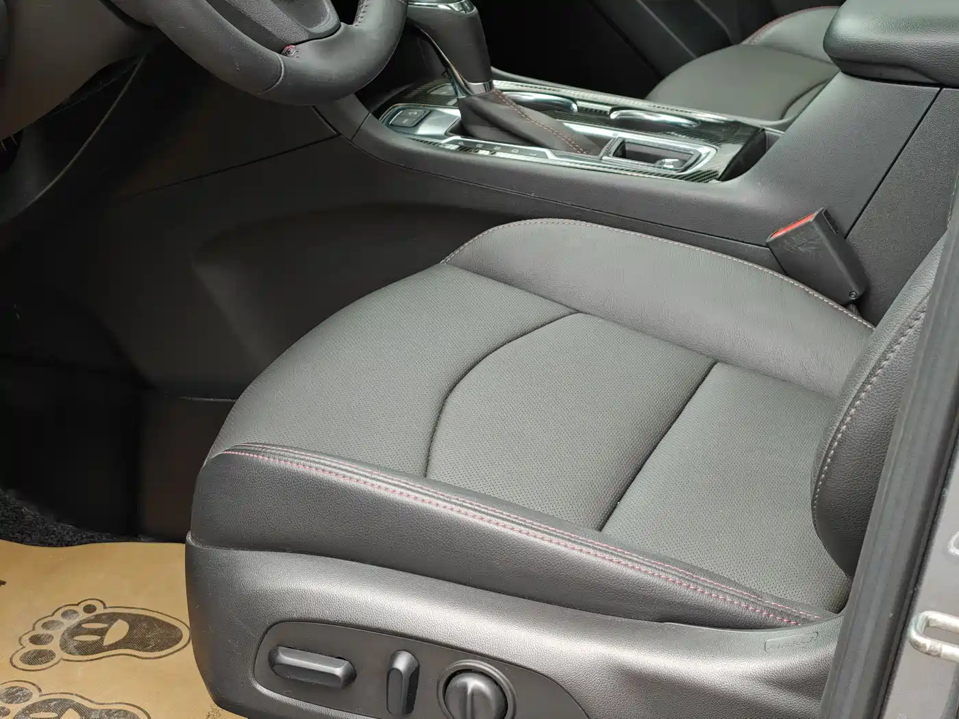 Chevrolet Equinox 2019 Redline 550T Auto 4WD Hanjie RS Edition (China VI) фото 9
