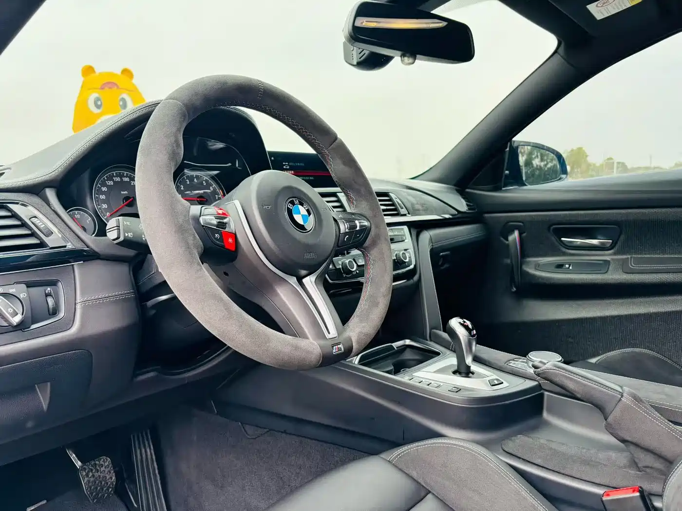 BMW M4 2018 M4 CS фото 9