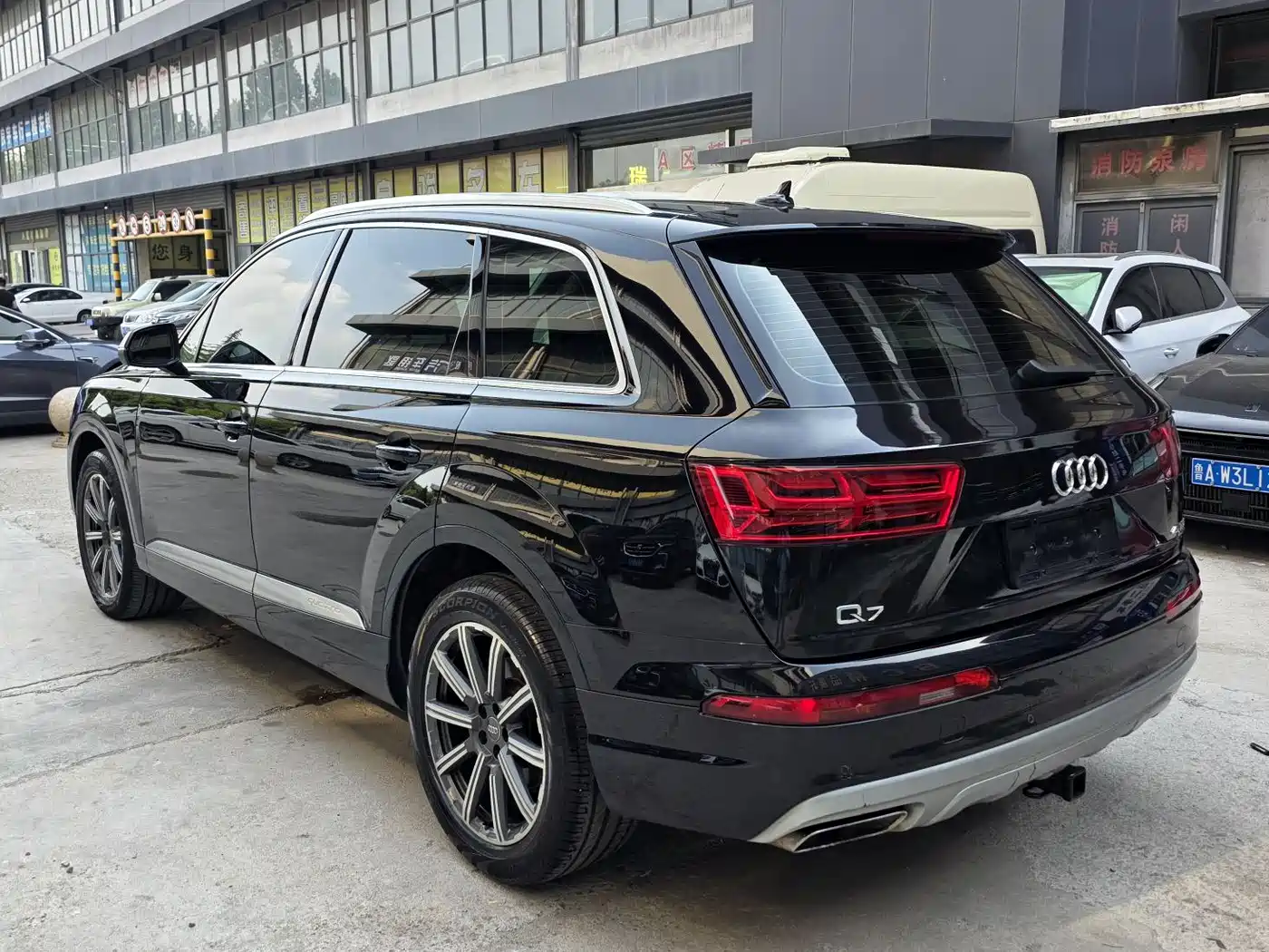 AUDI Q7