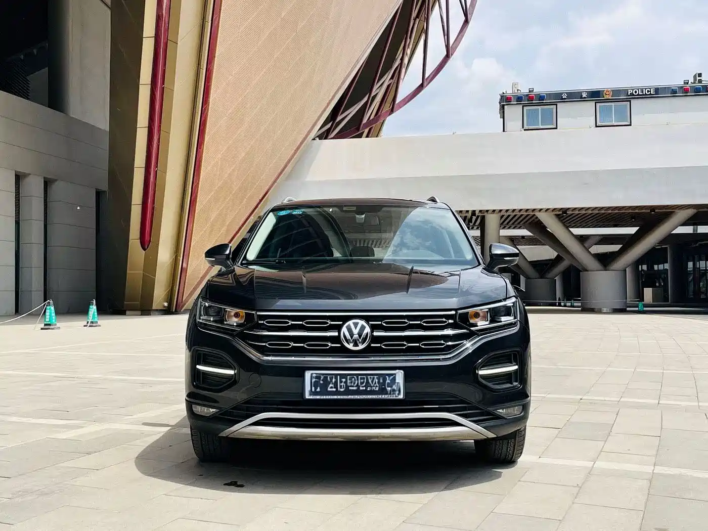 Volkswagen Tayron 2019 330TSI 4WD Luxury China VI фото 2