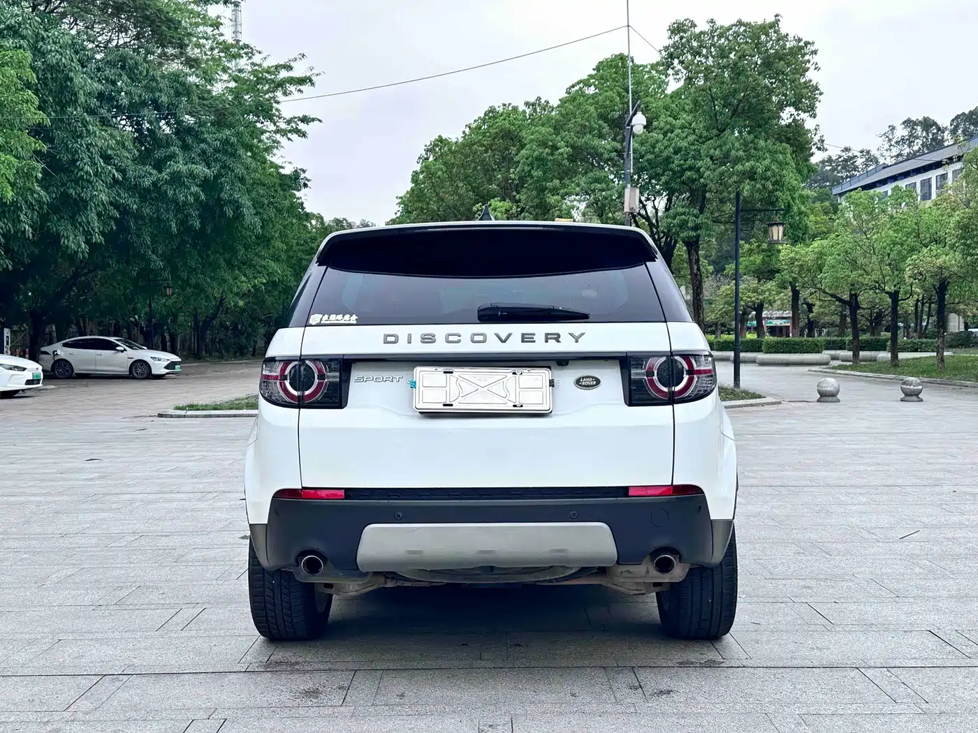Land Rover Discovery Sport 2018 240PS HSE Edition фото 10