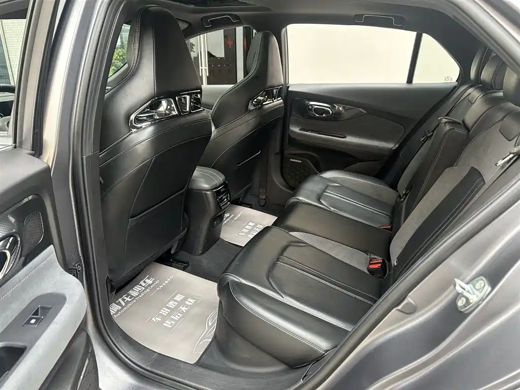 GAC Trumpchi Trumpchi Emkoo 2023 400T Auto R MAX фото 7
