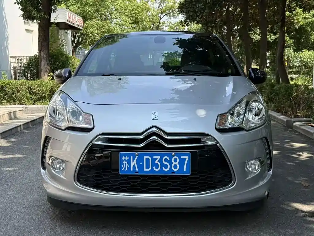 DS 3 Classic 2014 2012 1.6L Style Edition