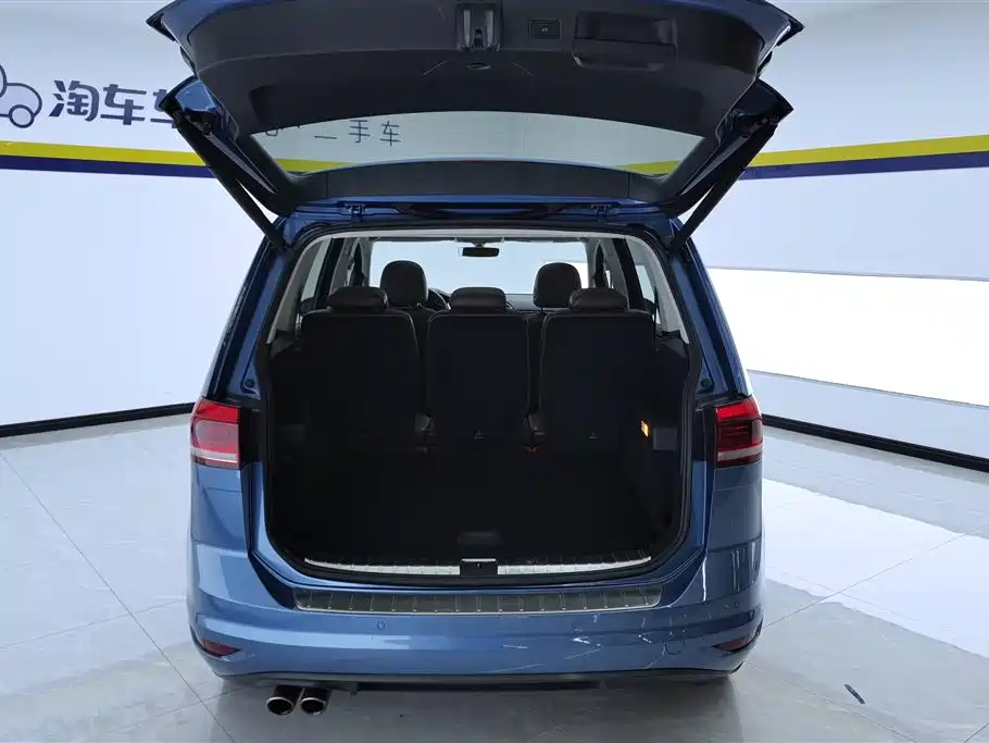 Volkswagen Touran 2016 Touran L 280TSI DSG Luxury фото 4