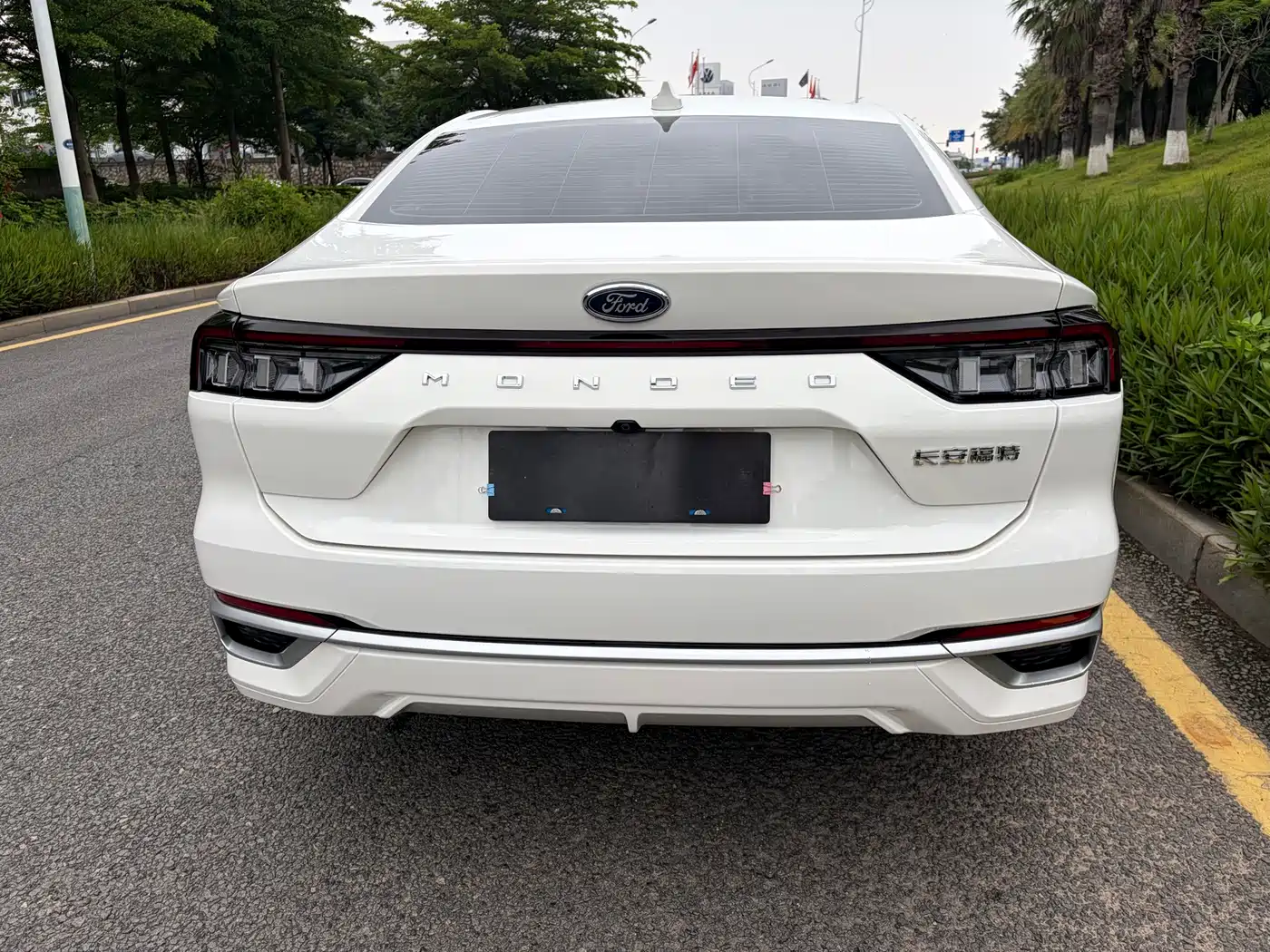 Ford Mondeo 2024 2023 EcoBoost 180 Elegance