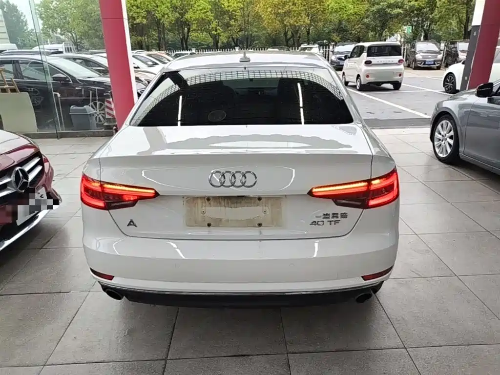 Audi A4L 2018 30th Anniversary 40 TFSI Progressive фото 6