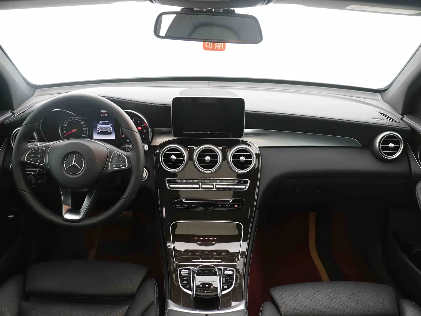 Mercedes-Benz GLC 2019 GLC 260 L 4MATIC Dynamic фото 6