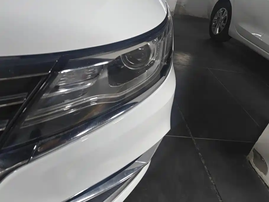Roewe i6 2020 2020 PLUS 1.6L CVT 4G Connected Glory Luxury Edition