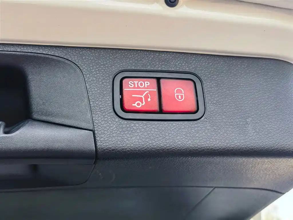 Mercedes-Benz GLC 2021 GLC 260 L 4MATIC Luxury фото 35