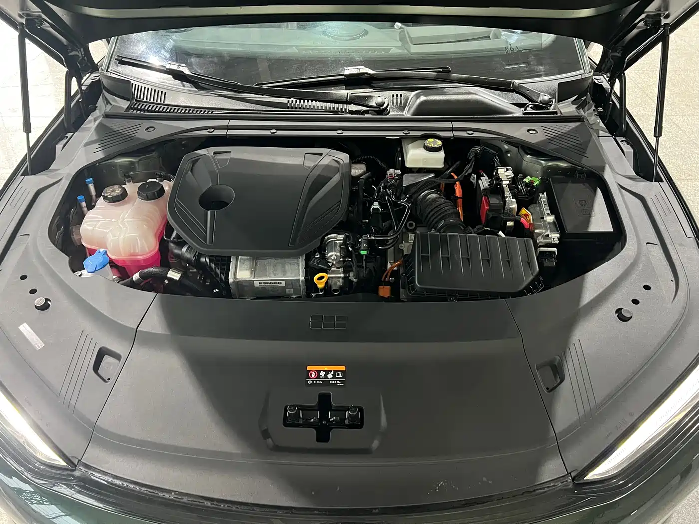 Geely Galaxy Galaxy Xingyao 8 2025 130km EM-P Starship Edition фото 21