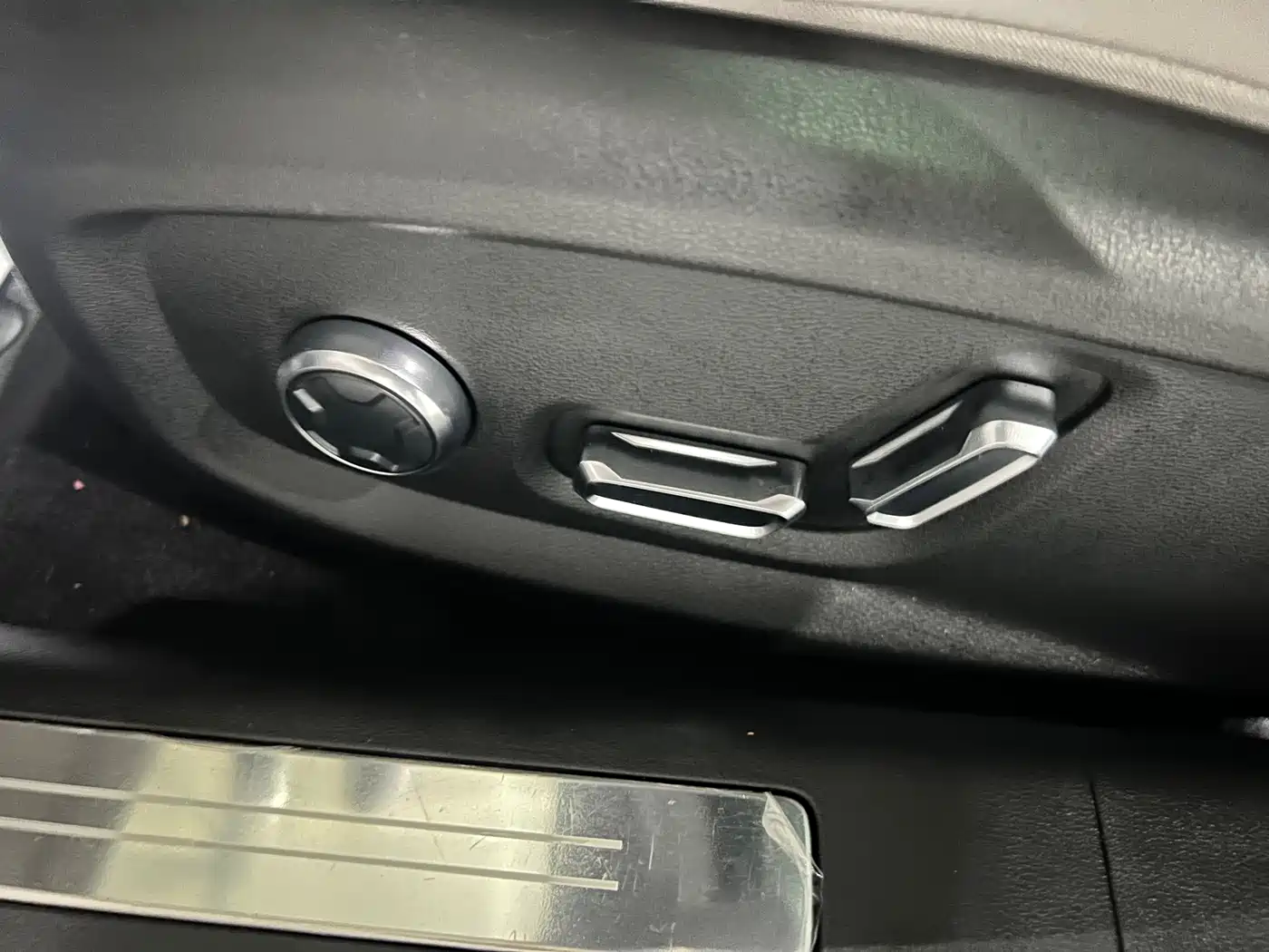 Geely Galaxy Galaxy Xingyao 8 2025 130km EM-P Starship Edition фото 17
