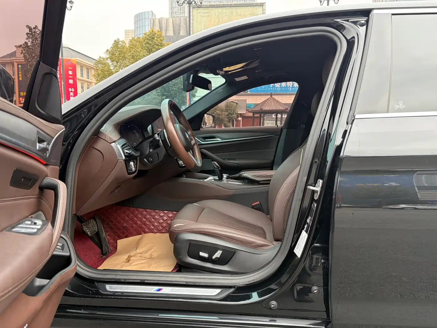 BMW 5 Series 2022 Model Second Facelift 530Li Leading M Sport Package фото 9