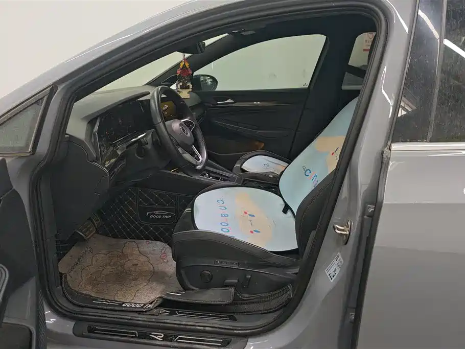 Volkswagen Golf 2021 280TSI DSG R-Line фото 9