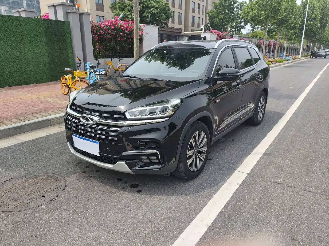 Фото 1 - Chery Tiggo 8