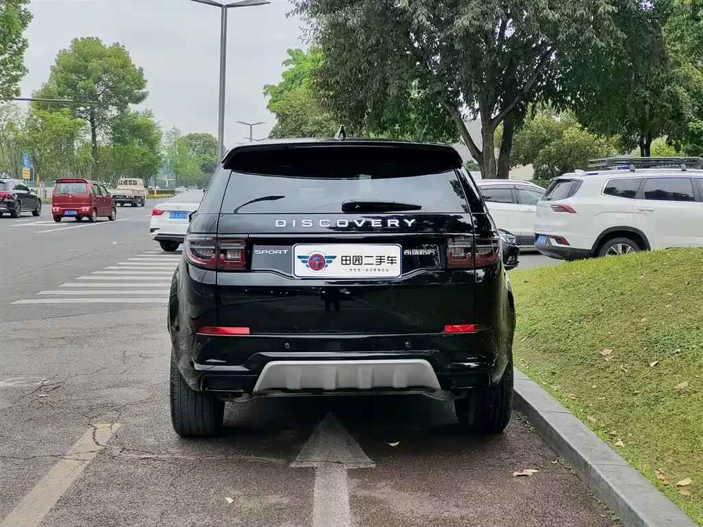 LAND ROVER DISCOVER SPORTS