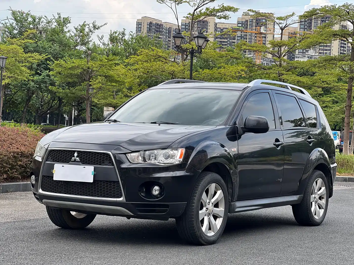Mitsubishi Outlander (Import)