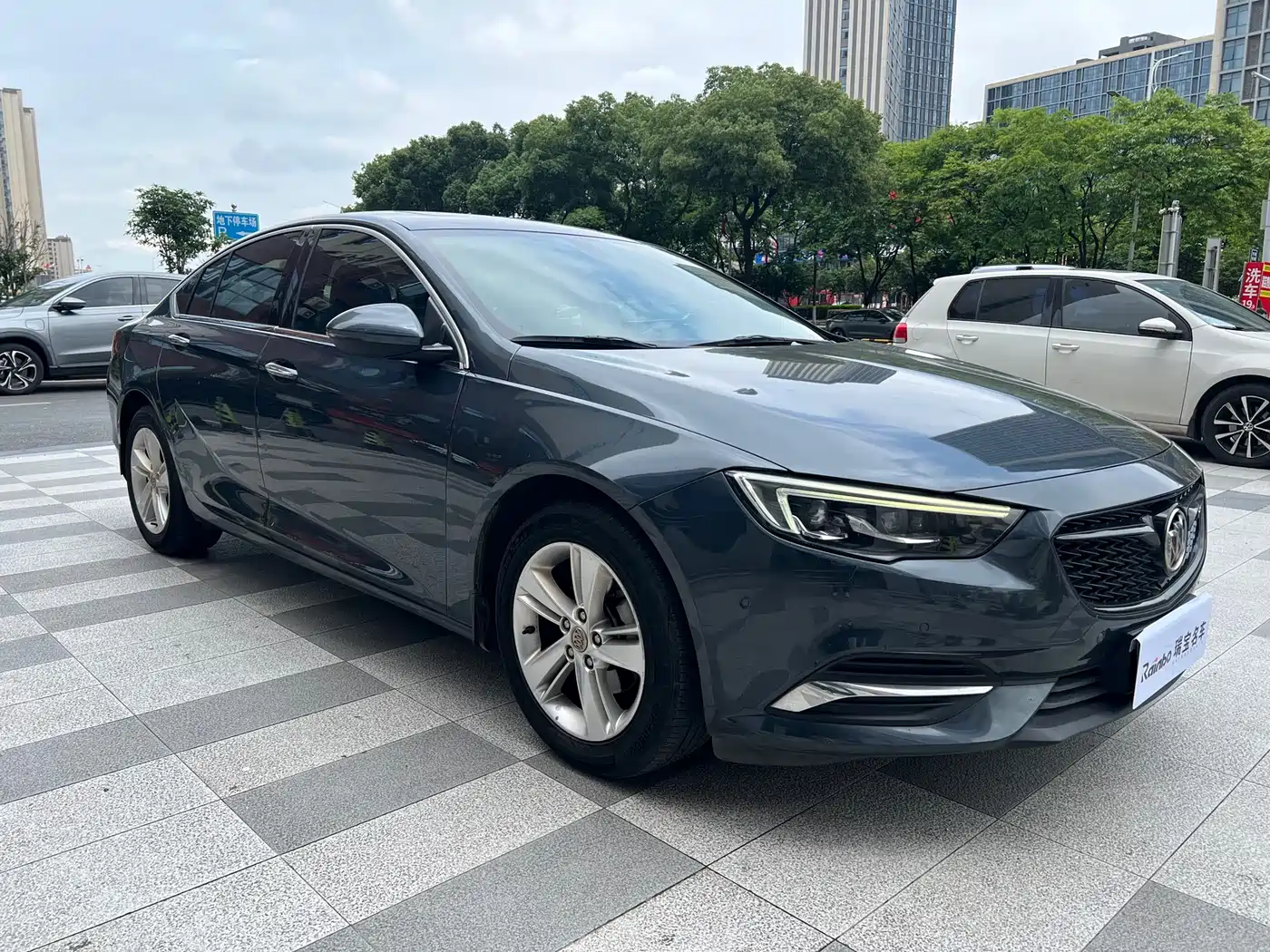 Buick Regal 2019 20T Luxury China VI фото 3