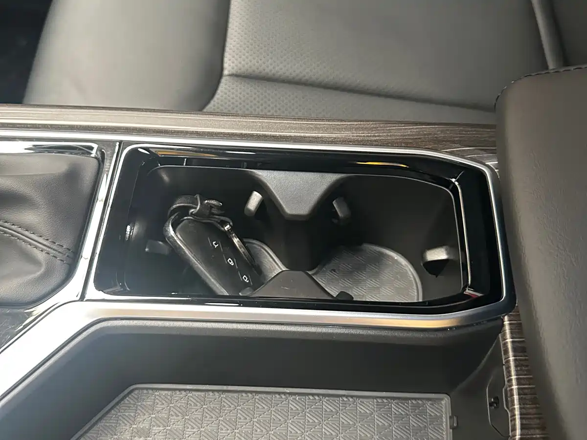 Wuling Motors Wuling Jiachen 2024 2022 1.5T CVT Smart Luxury
