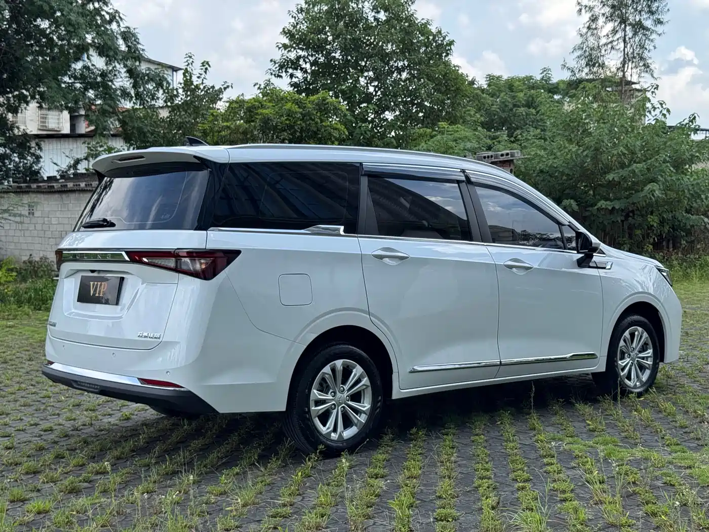 Wuling Motors Wuling Jiachen 2024 2022 1.5T CVT Smart Luxury