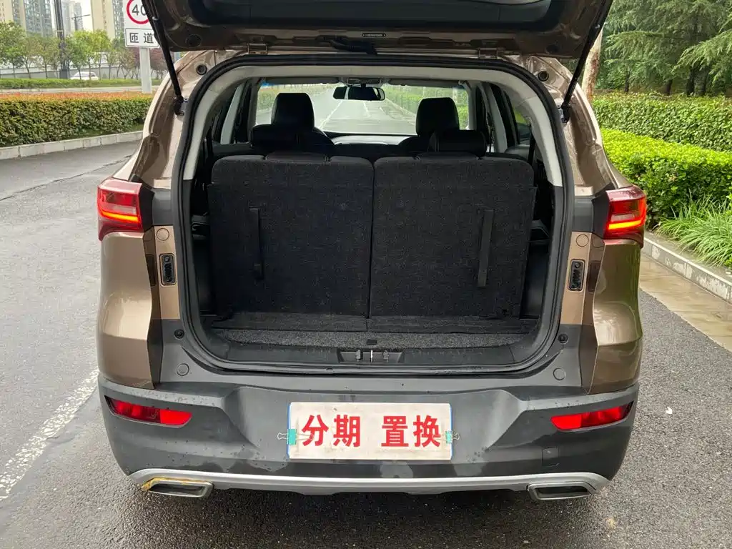 Jetour X70M 2020 2020 Facelift 1.5T Manual Partner 6-seater