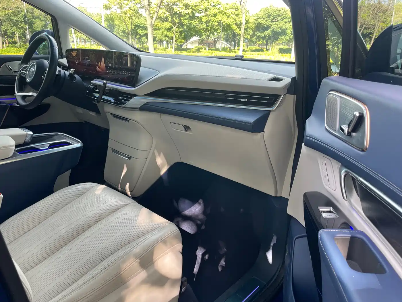 Buick Century 2023 2023 2.0T 7-Seater World Edition