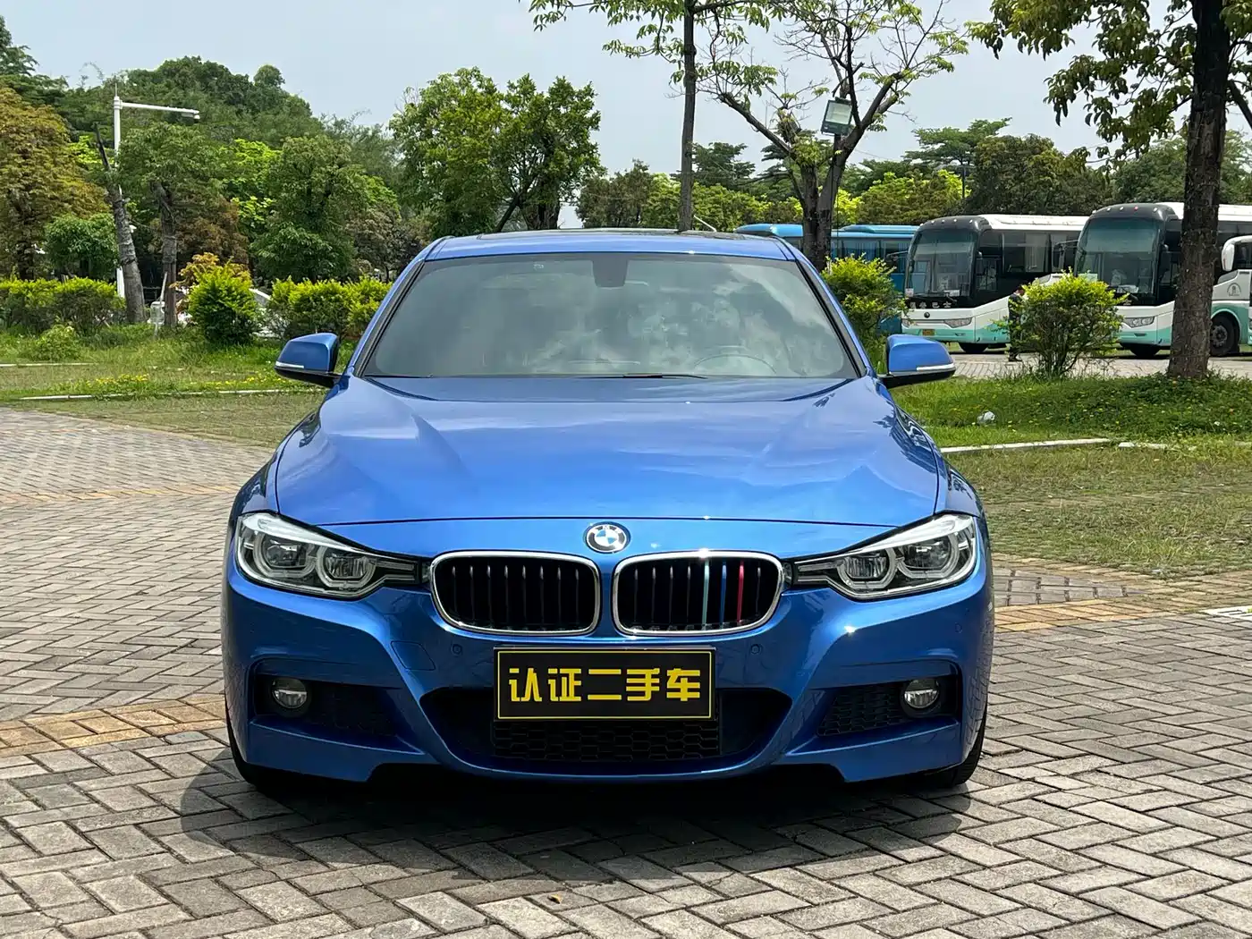 BMW 3 Series 2017 320i M Sport фото 2
