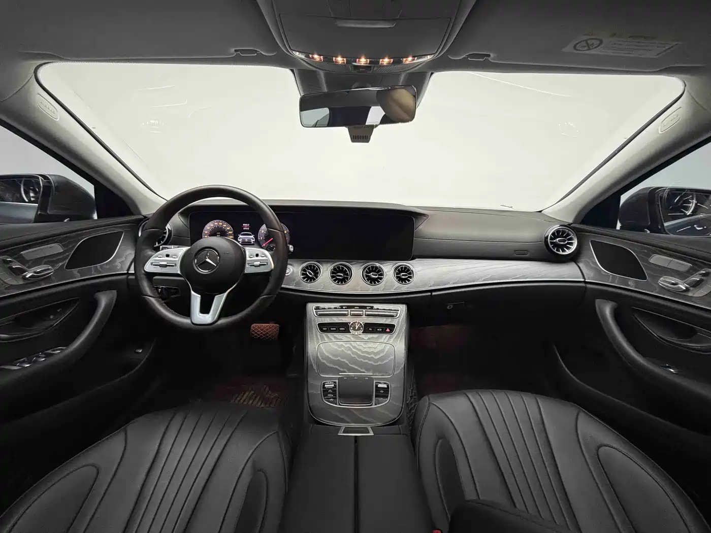 Mercedes-Benz CLS 2018 CLS 300 Dynamic фото 9