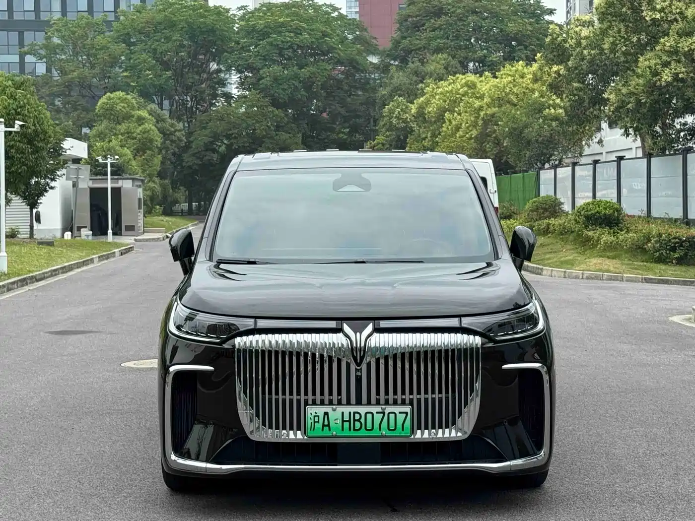 Voyah Auto Voyah Dreamer 2025 PHEV 4WD Kunpeng Premium Edition фото 2