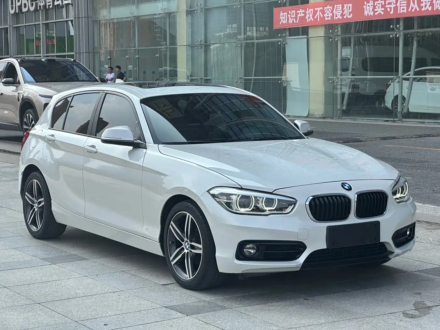 BMW 1 Series (Import) 2019 2018 118i Sport Design Package