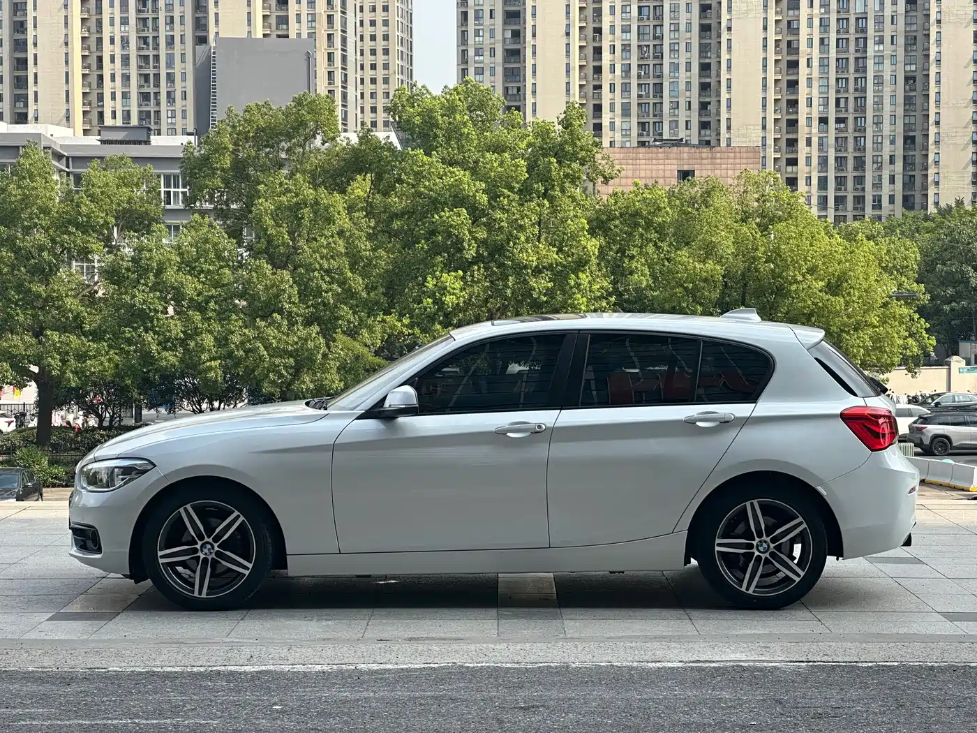 BMW 1 Series (Import) 2019 2018 118i Sport Design Package